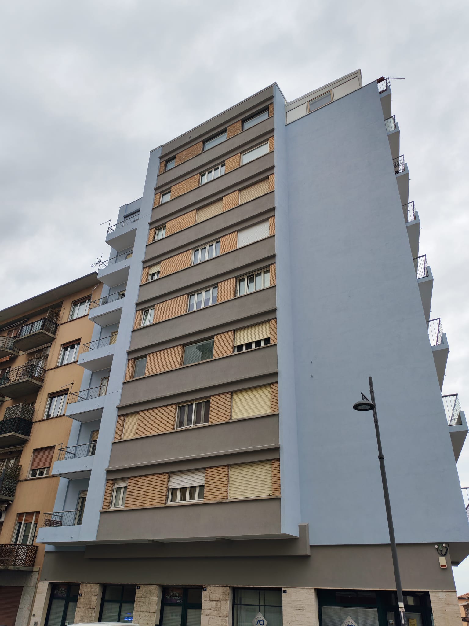 aa902373-0ec7-4ab2-8991-46268b5c0fc5